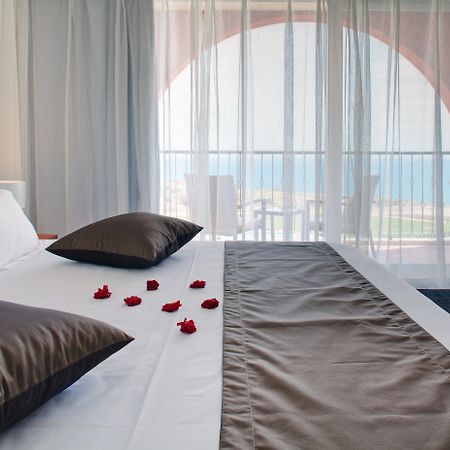 灯塔高尔夫和spa酒店 巴尔奇克 外观 照片 A bedroom at the hotel