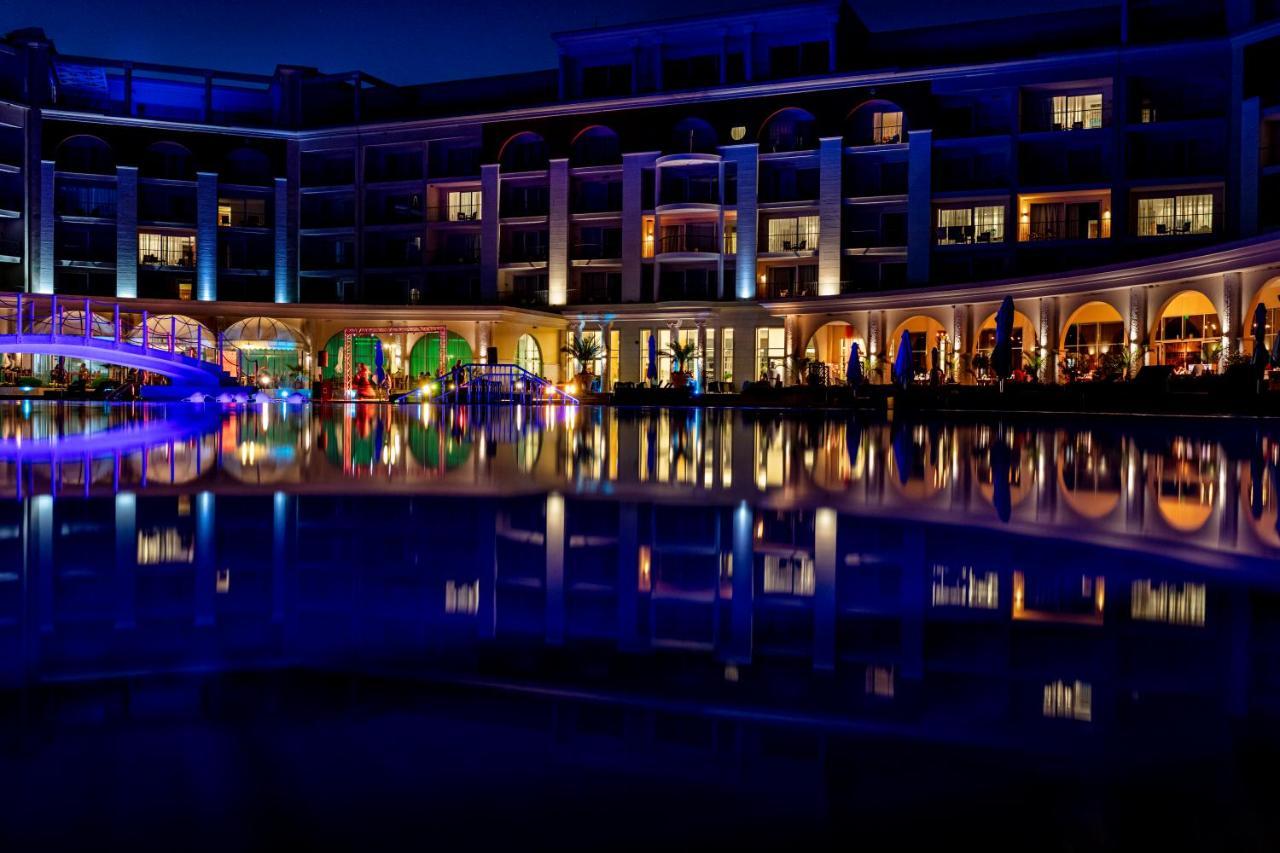 灯塔高尔夫和spa酒店 巴尔奇克 外观 照片 The Atlantis Resort